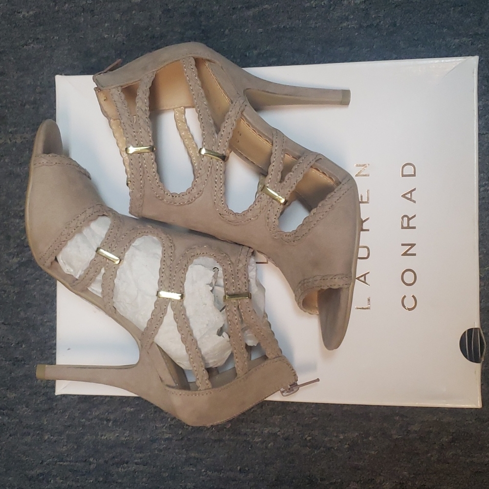 Heels size 7